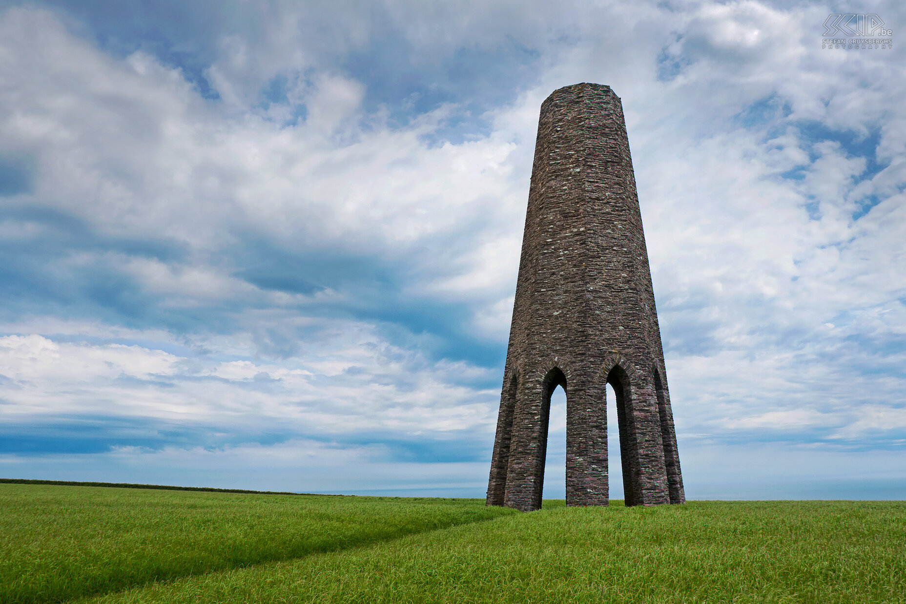 Dartmouth - Daymark Tower The Daymark Tower in Dartmouth (Devon). The tower is 25m high and it was built in 1864 as a navigation aid. Stefan Cruysberghs